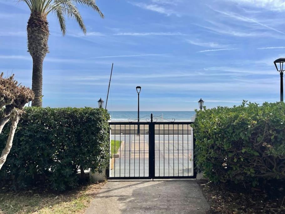 Lc Apartaments Voramar Benicassim Exterior photo
